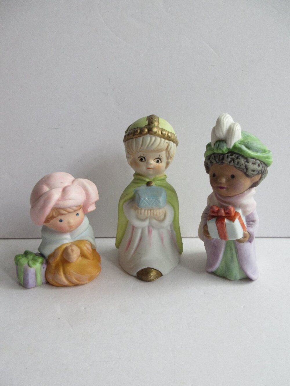 Avon Nativity Heavenly Blessings 3 Pc Porcelain King Wiseman Vintage 1986